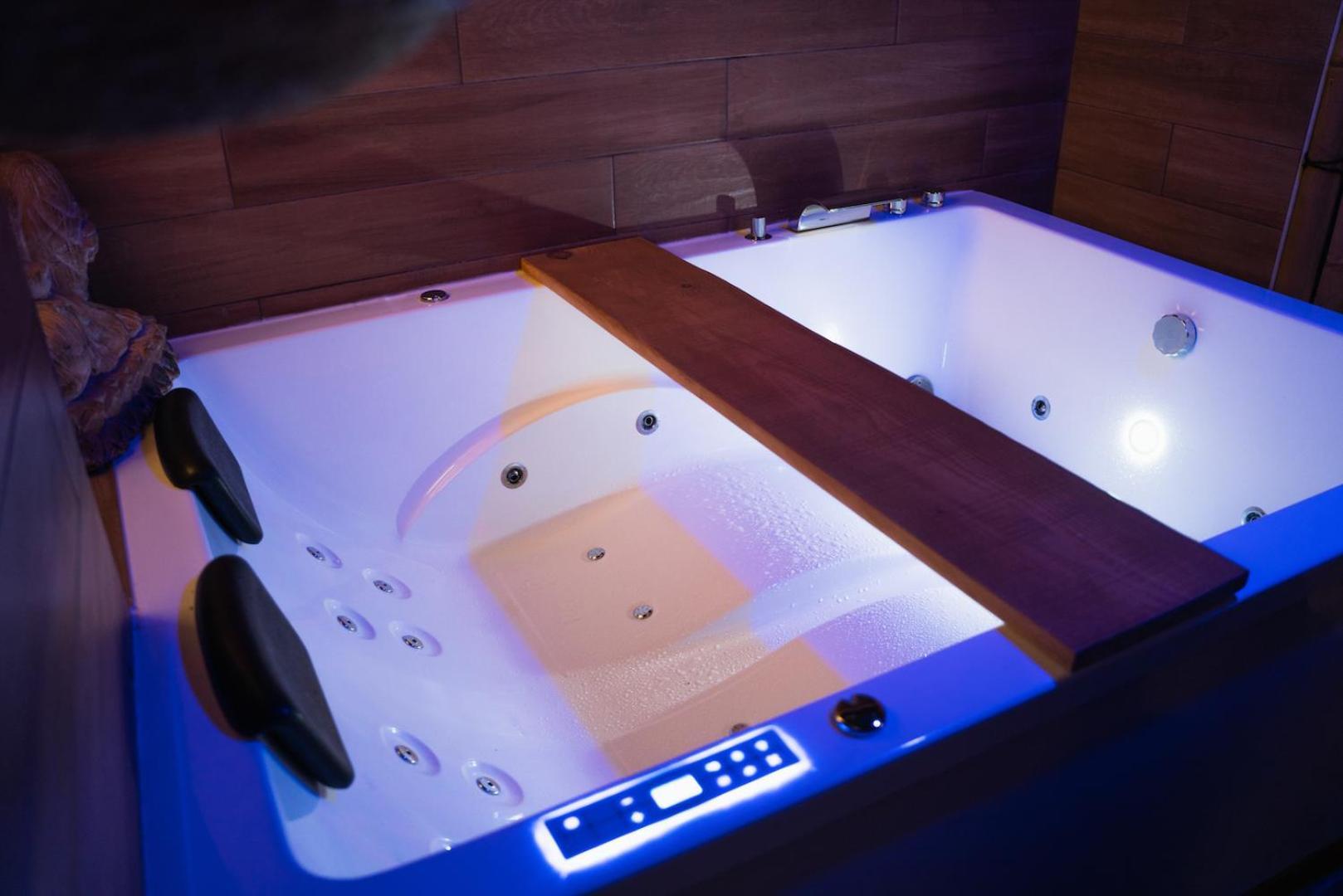 Le Balneo Jacuzzi Vieil Antibes Safranier Exterior foto