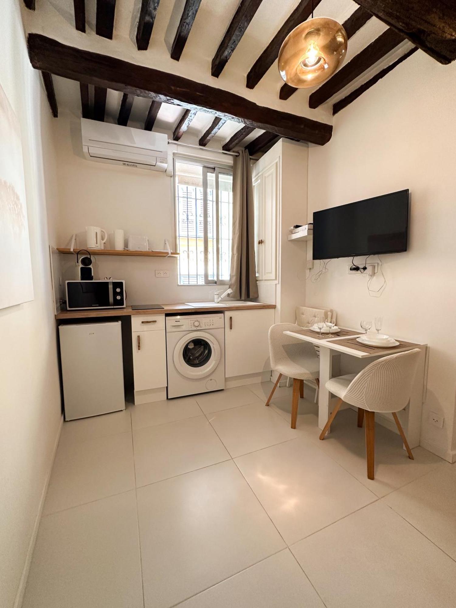 Le Balneo Jacuzzi Vieil Antibes Safranier Exterior foto